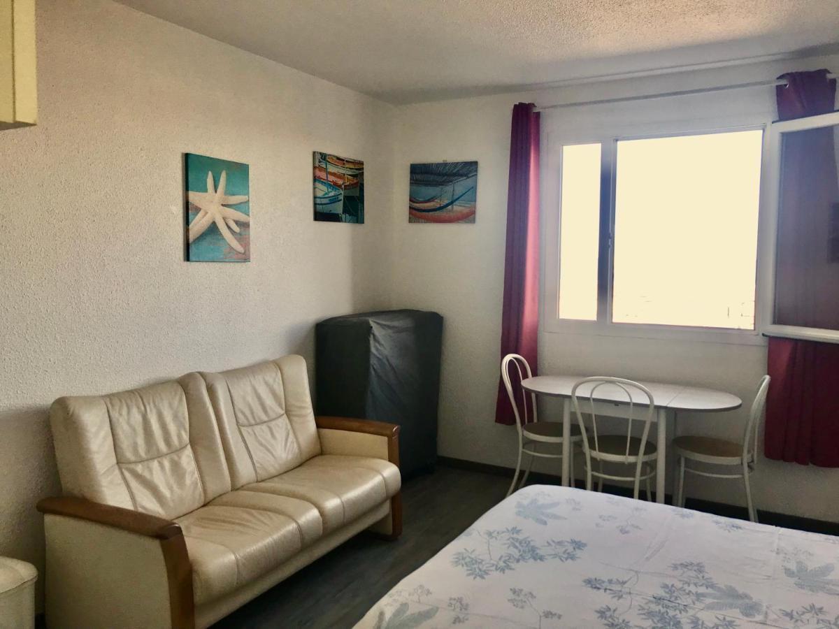 Studio Vue Sur Mer Apartment Calais Exterior photo