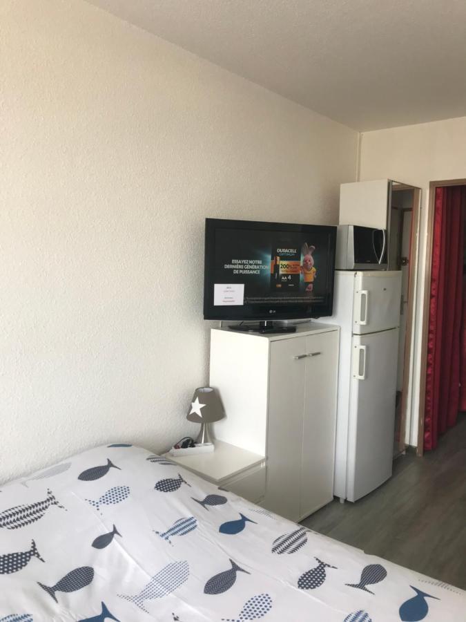 Studio Vue Sur Mer Apartment Calais Exterior photo